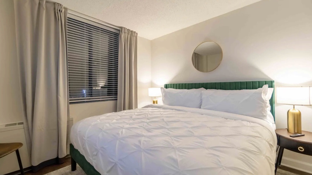 Photo of Bedroom in Pentagon City