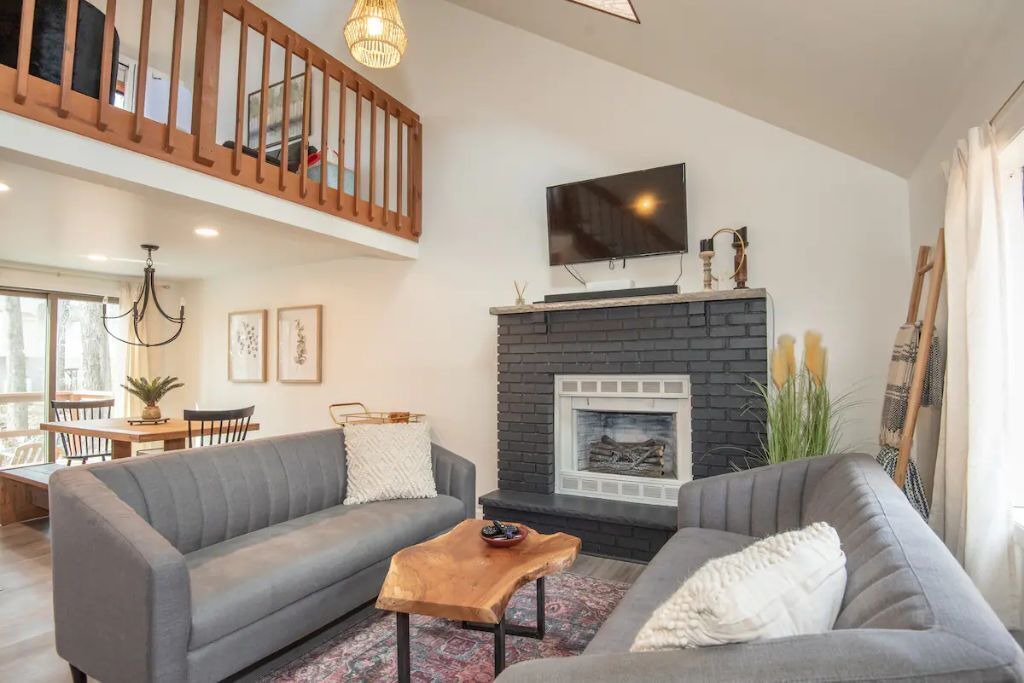 Photo of Livingroom in Thornhurst