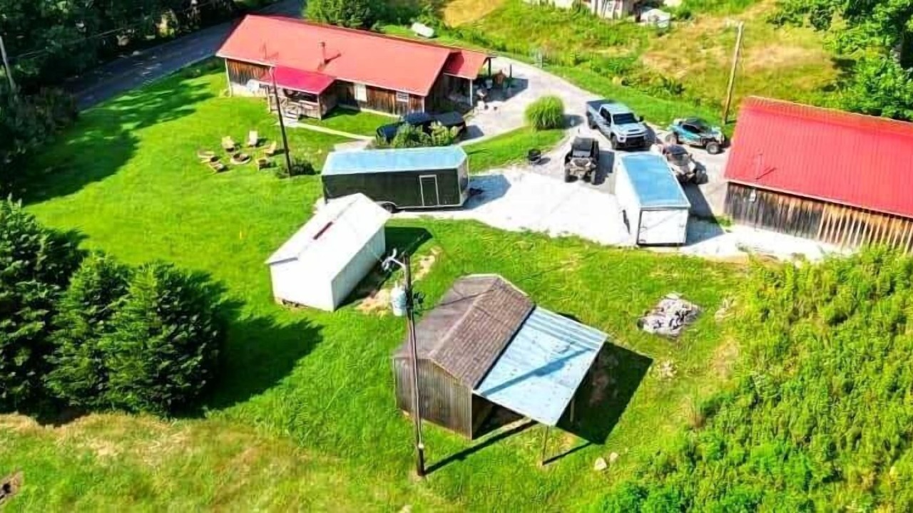 Photo of Outdoor in Duff
