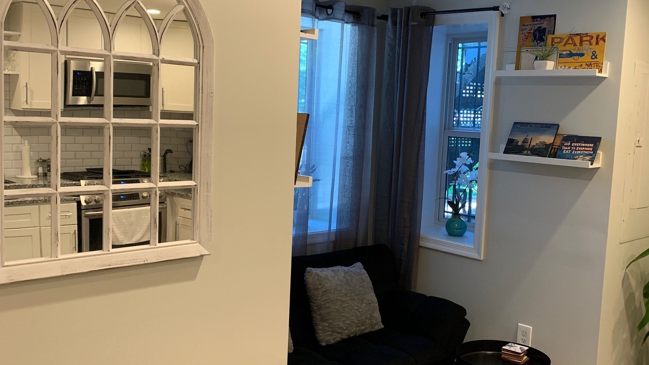 Photo of Livingroom in NoMa