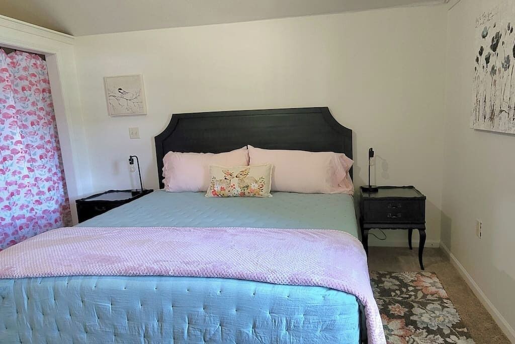 Photo of Bedroom in Paw Paw