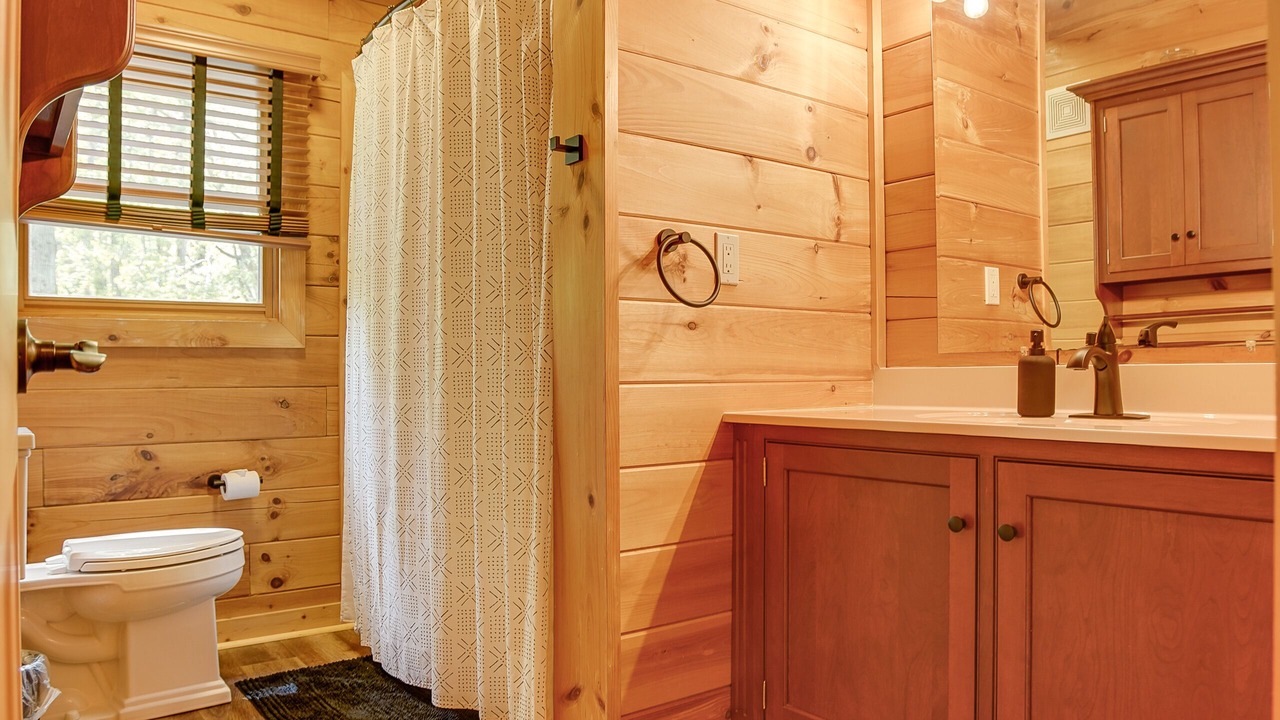 Photo of Bathroom in Stouchsburg