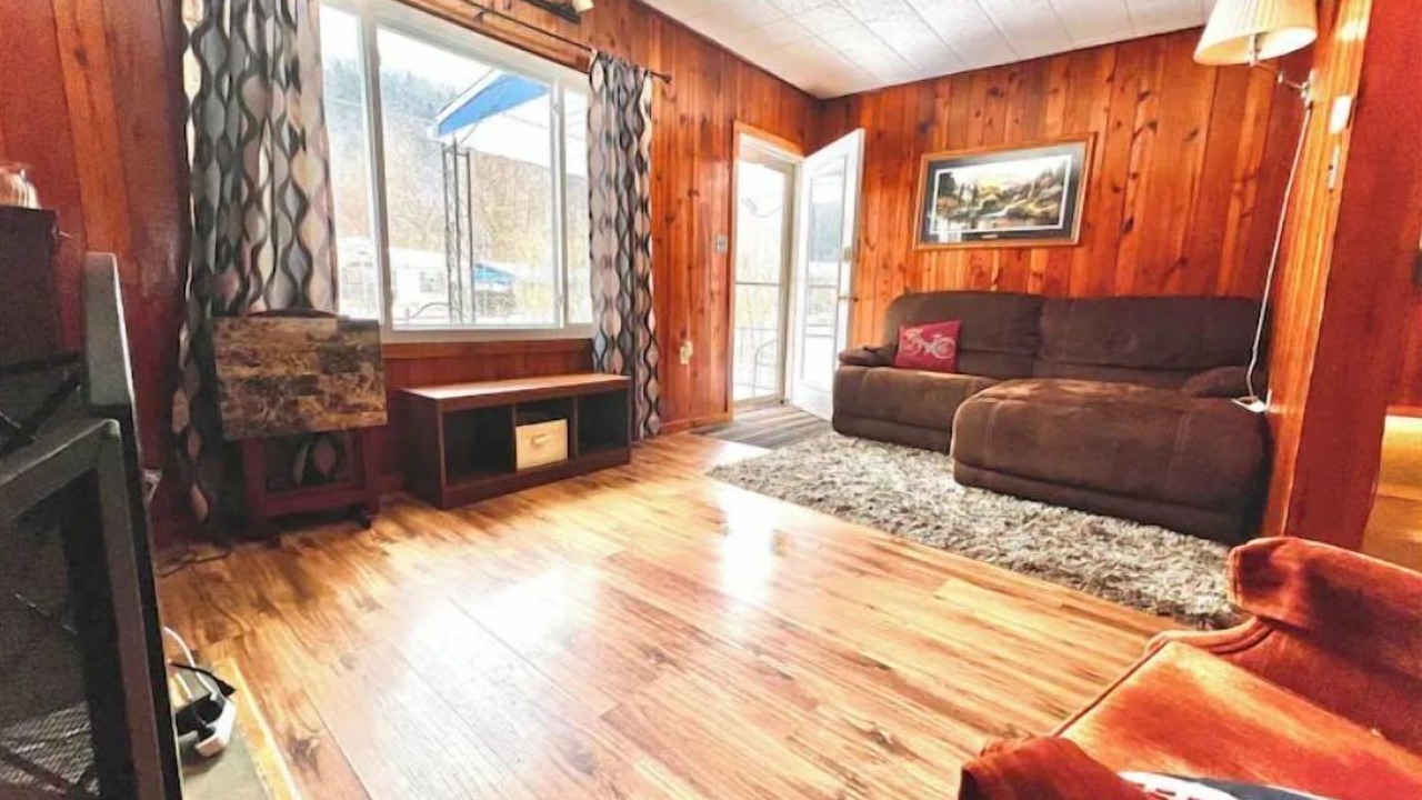 Photo of Livingroom in Kennerdell