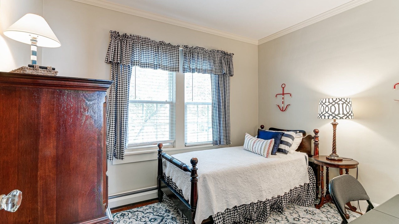 Photo of Bedroom in Summit