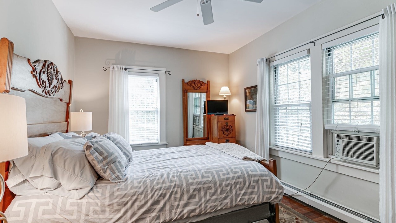 Photo of Bedroom in Summit