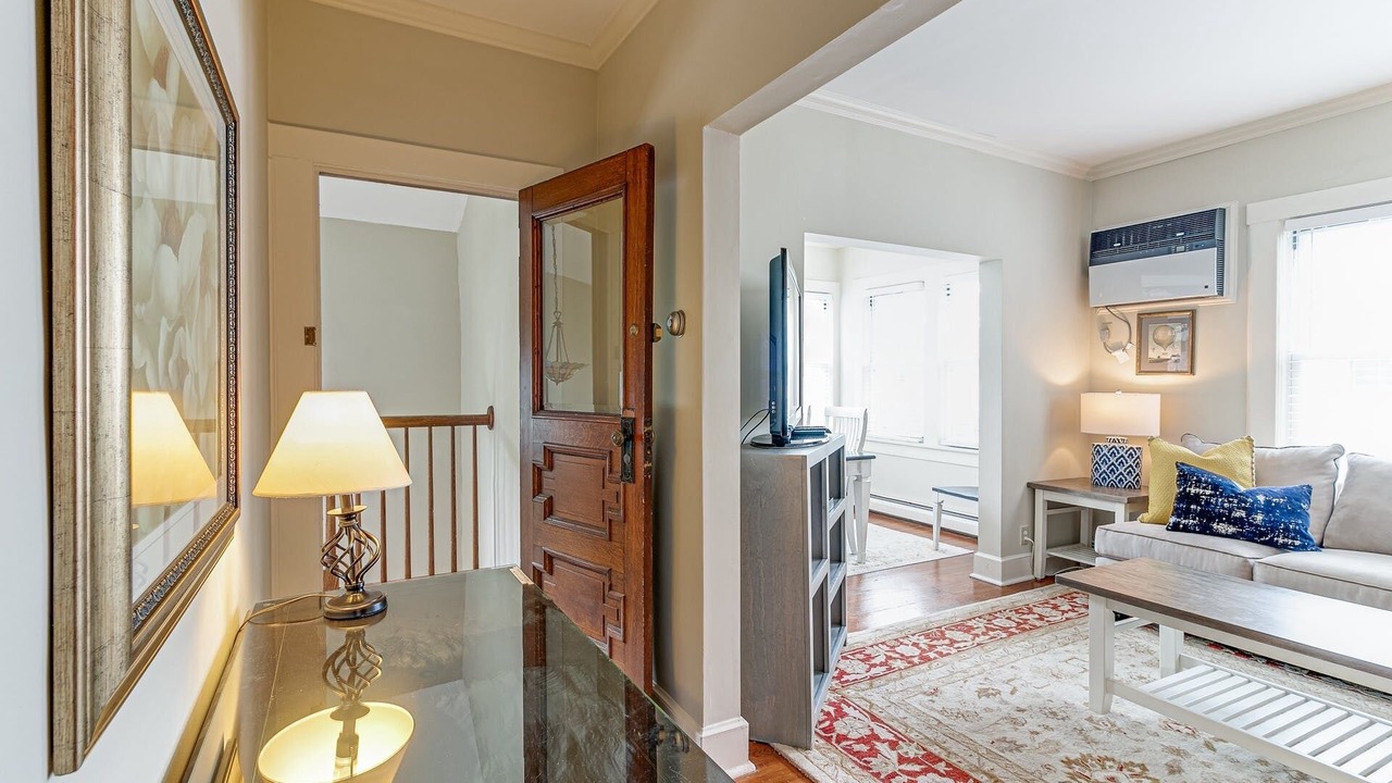 Photo of Livingroom in Summit
