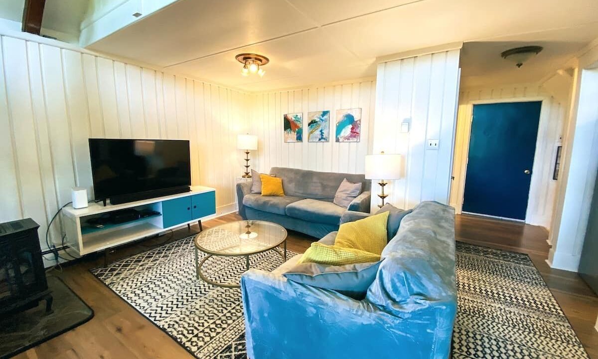 Photo of Livingroom in Indian Lake