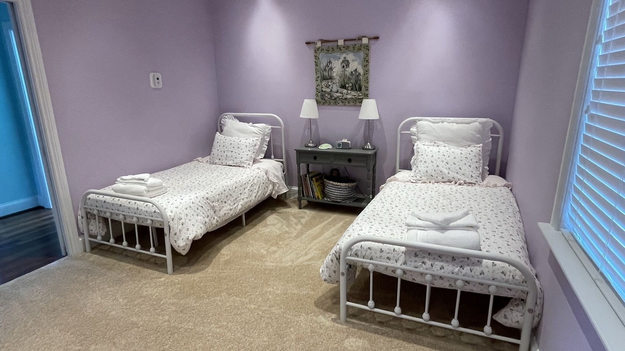 Photo of Bedroom in Grasonville
