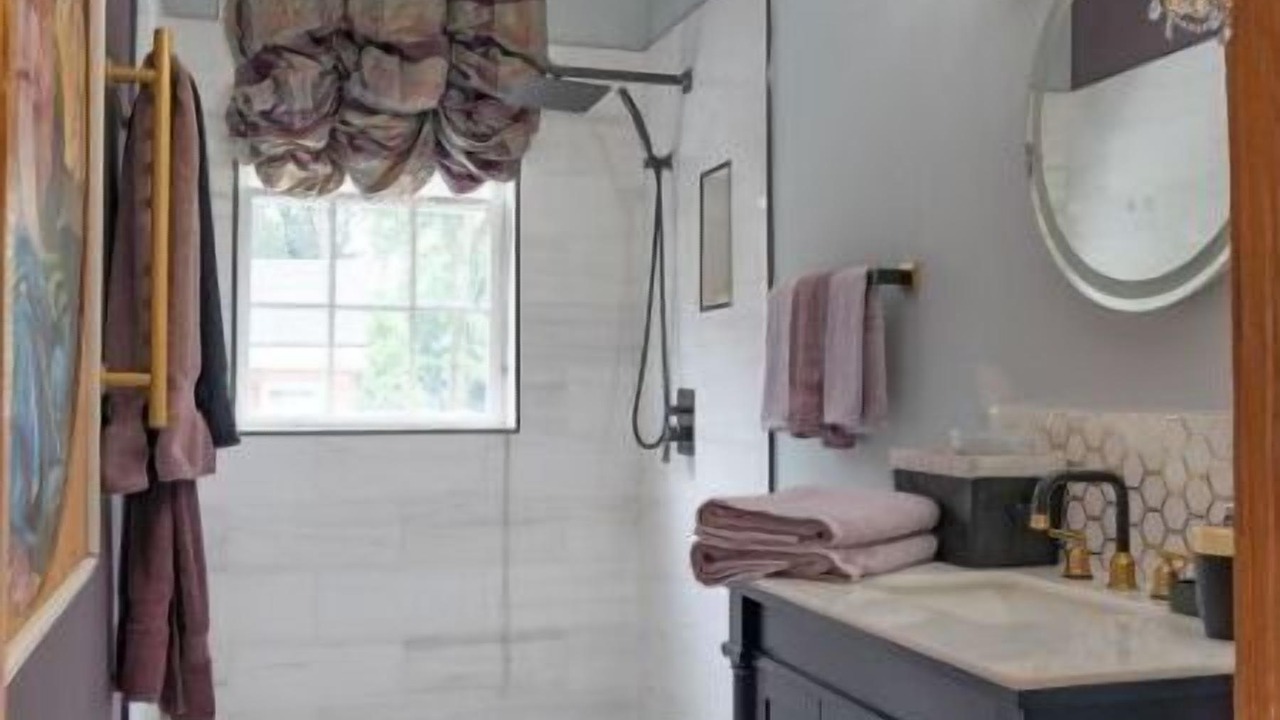 Photo of Bathroom in Hunting Ridge