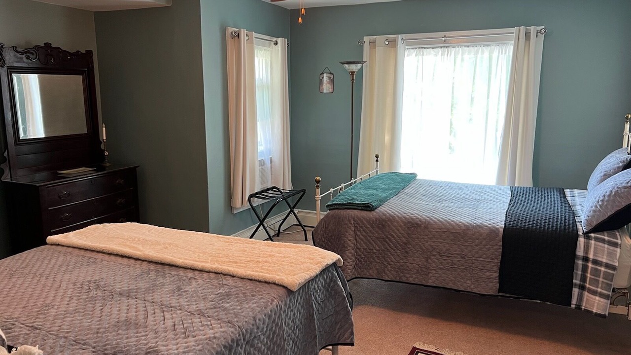 Photo of Bedroom in Emporium