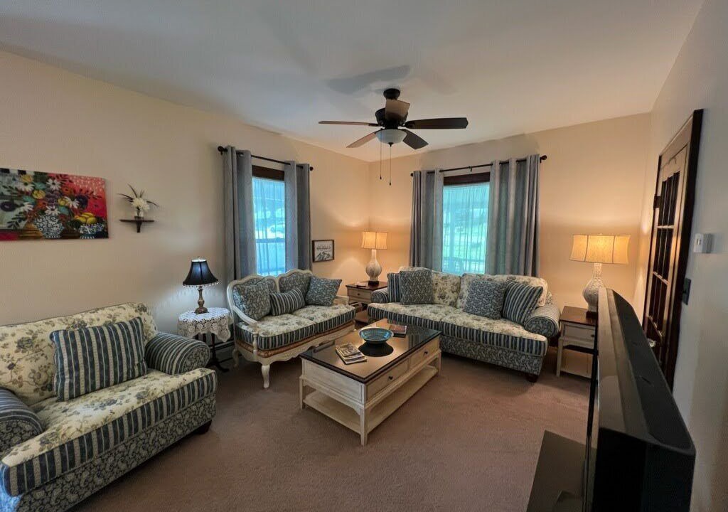 Photo of Livingroom in Emporium