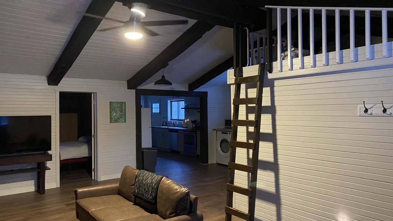 Photo of Livingroom in Gray