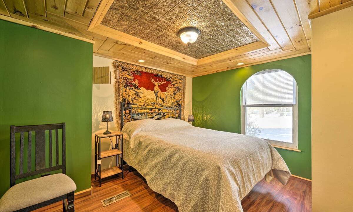 Photo of Bedroom in Russell