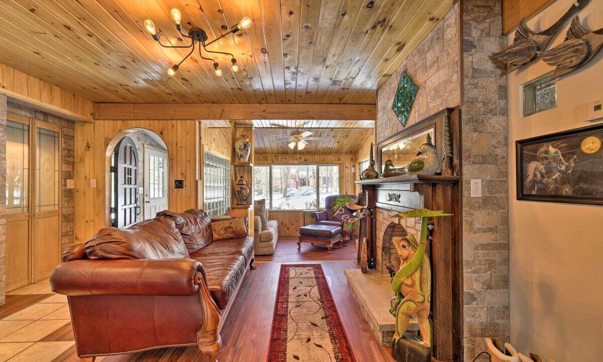 Photo of Livingroom in Russell