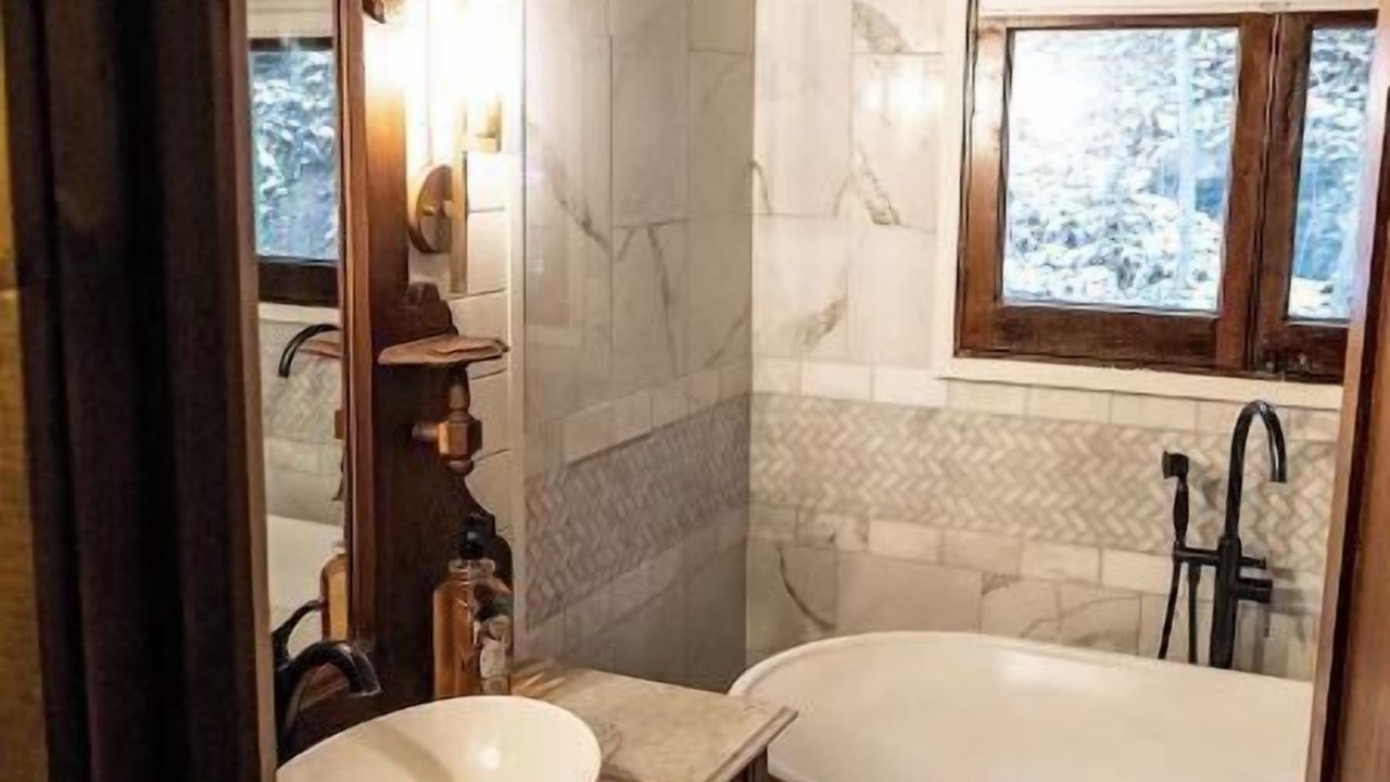 Photo of Bathroom in Hendersonville