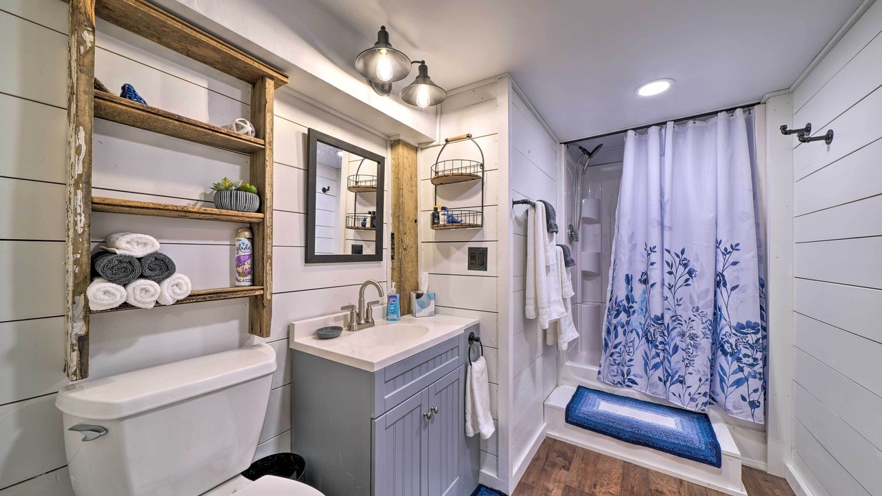 Photo of Bathroom in Cambridge Springs