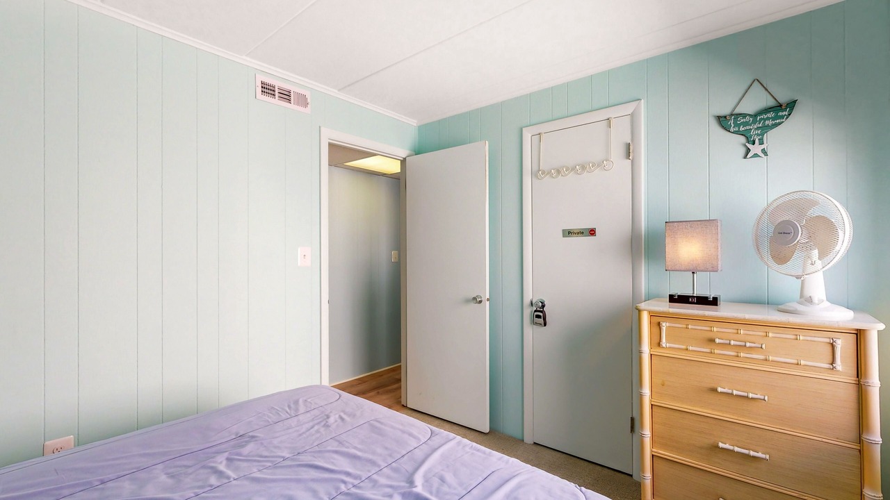 Photo of Bedroom in North Ocean City