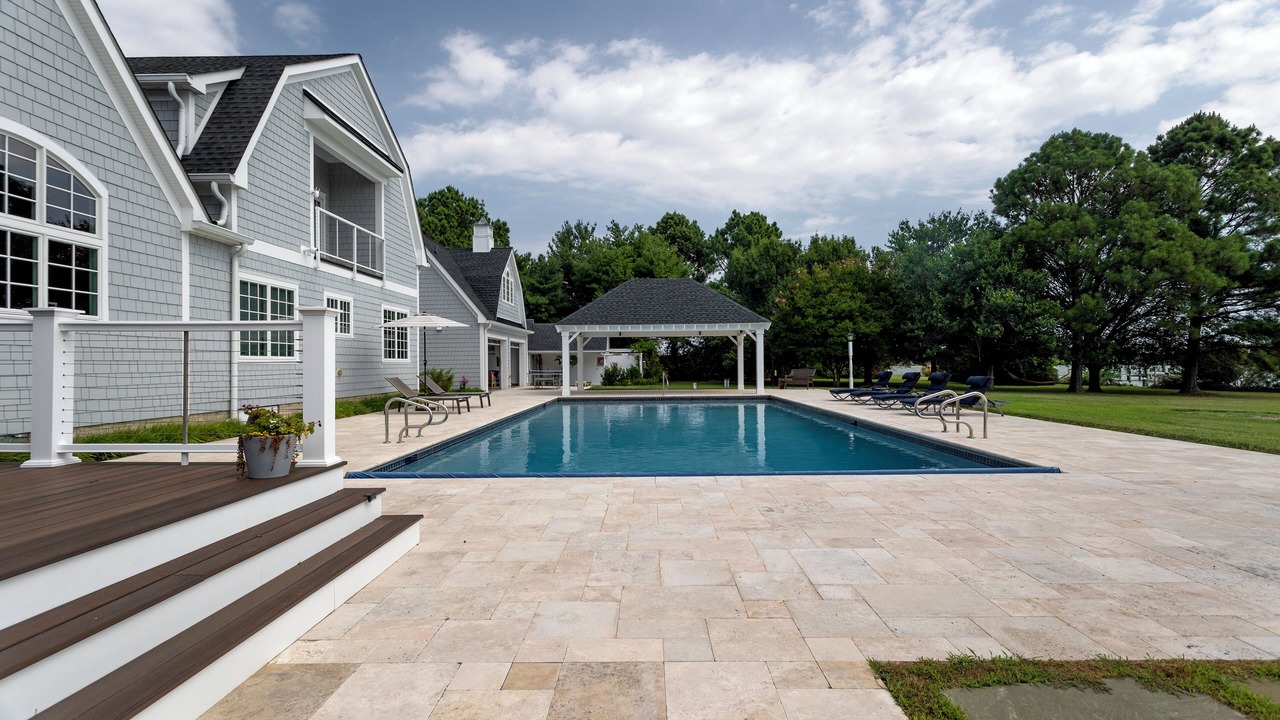 Photo of Outdoor in Royal Oak