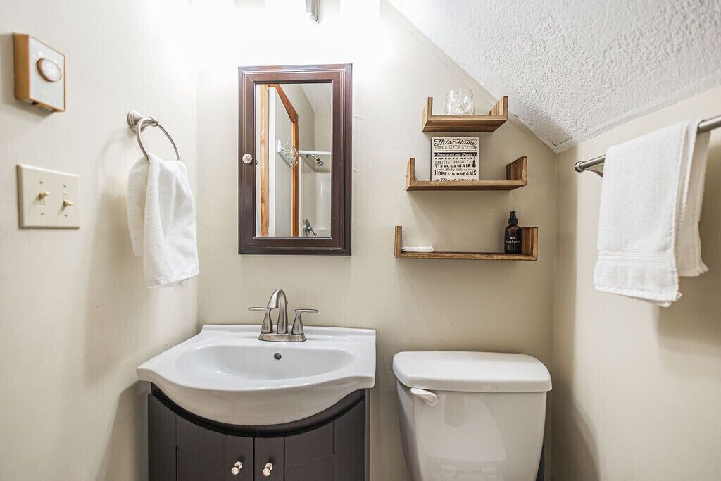 Photo of Bathroom in Wolf Laurel