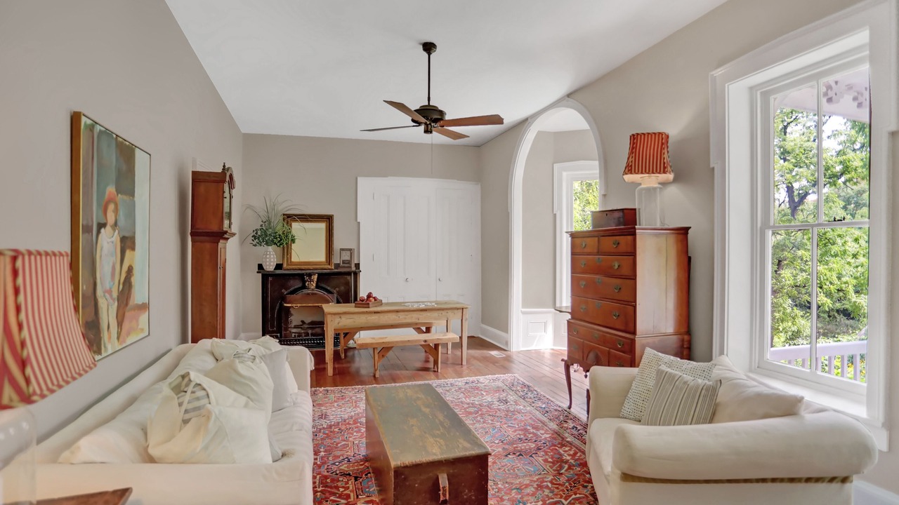 Photo of Livingroom in Spring Mills