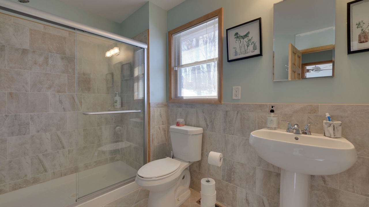 Photo of Bathroom in Lake Ariel