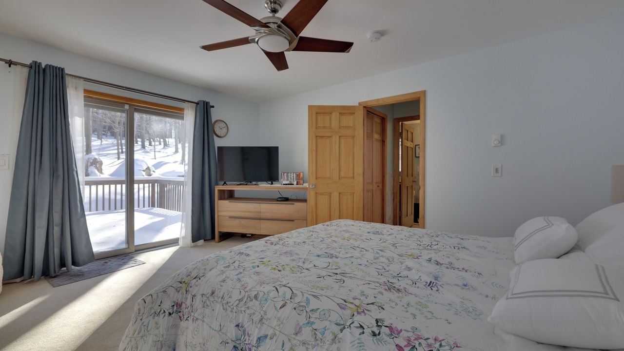 Photo of Bedroom in Lake Ariel