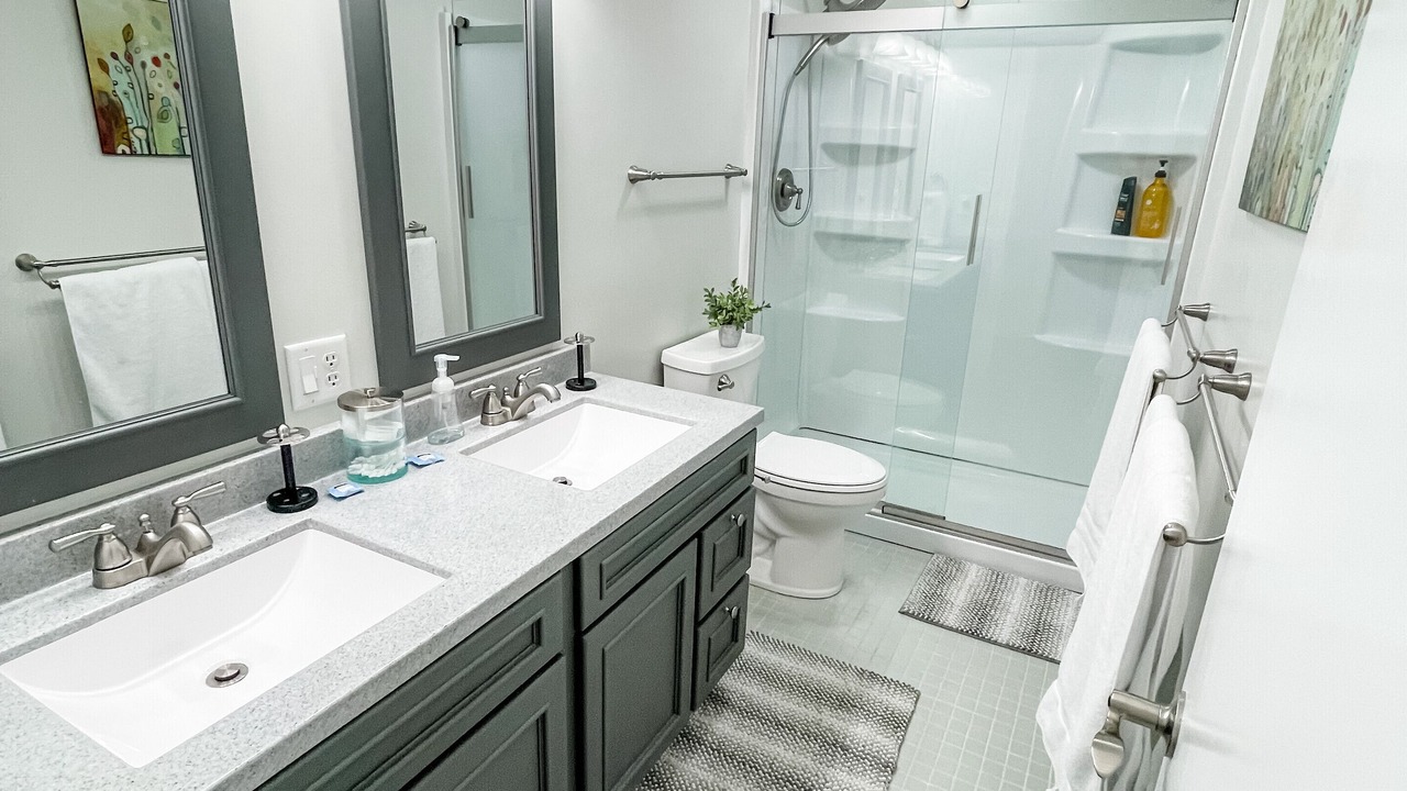Photo of Bathroom in Jamestown