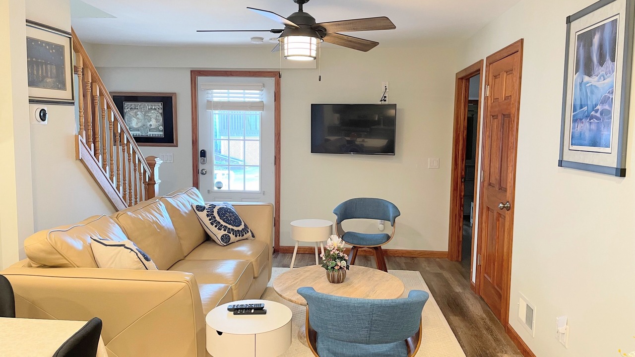 Photo of Livingroom in Belmar