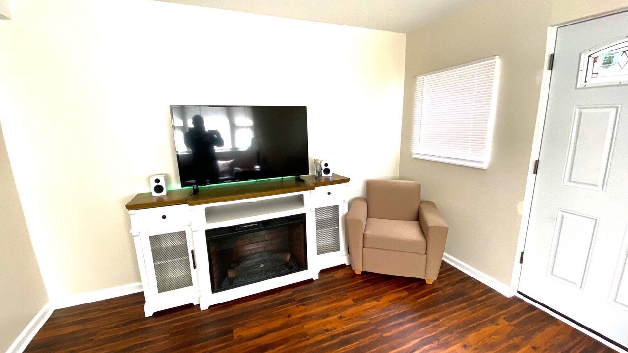 Photo of Livingroom in North Versailles