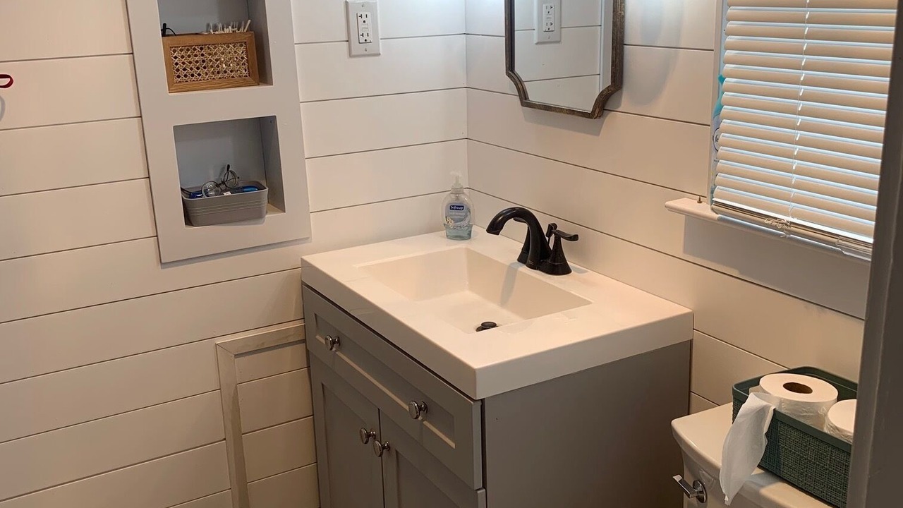 Photo of Bathroom in Margate City