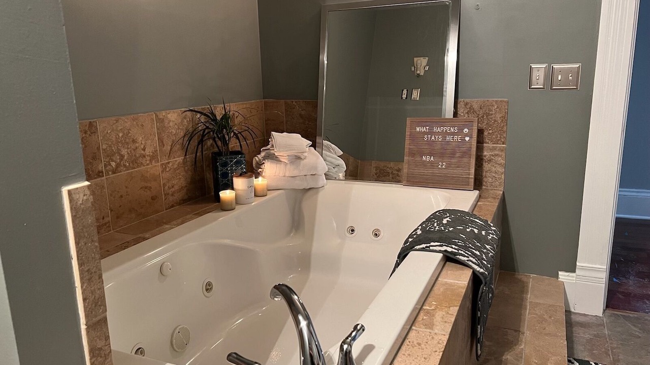 Photo of Bathroom in Ohio City