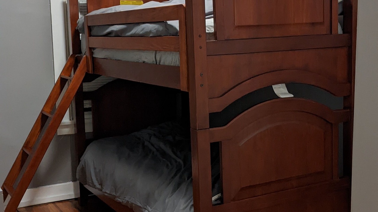 Photo of Bedroom in Swissvale