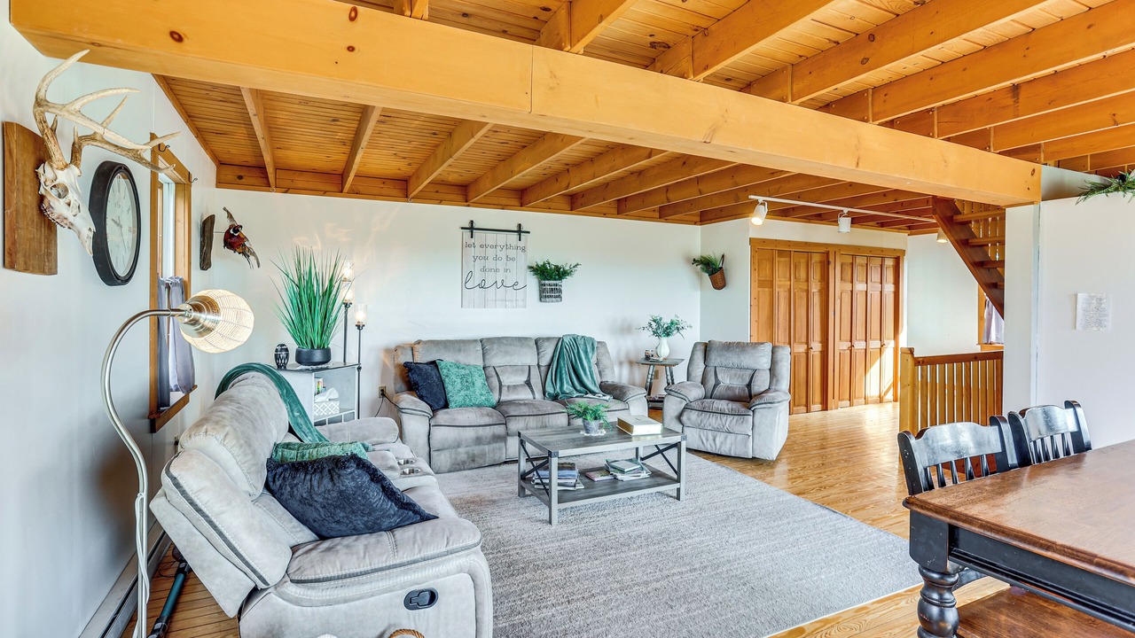 Photo of Livingroom in Mount Pleasant Mills