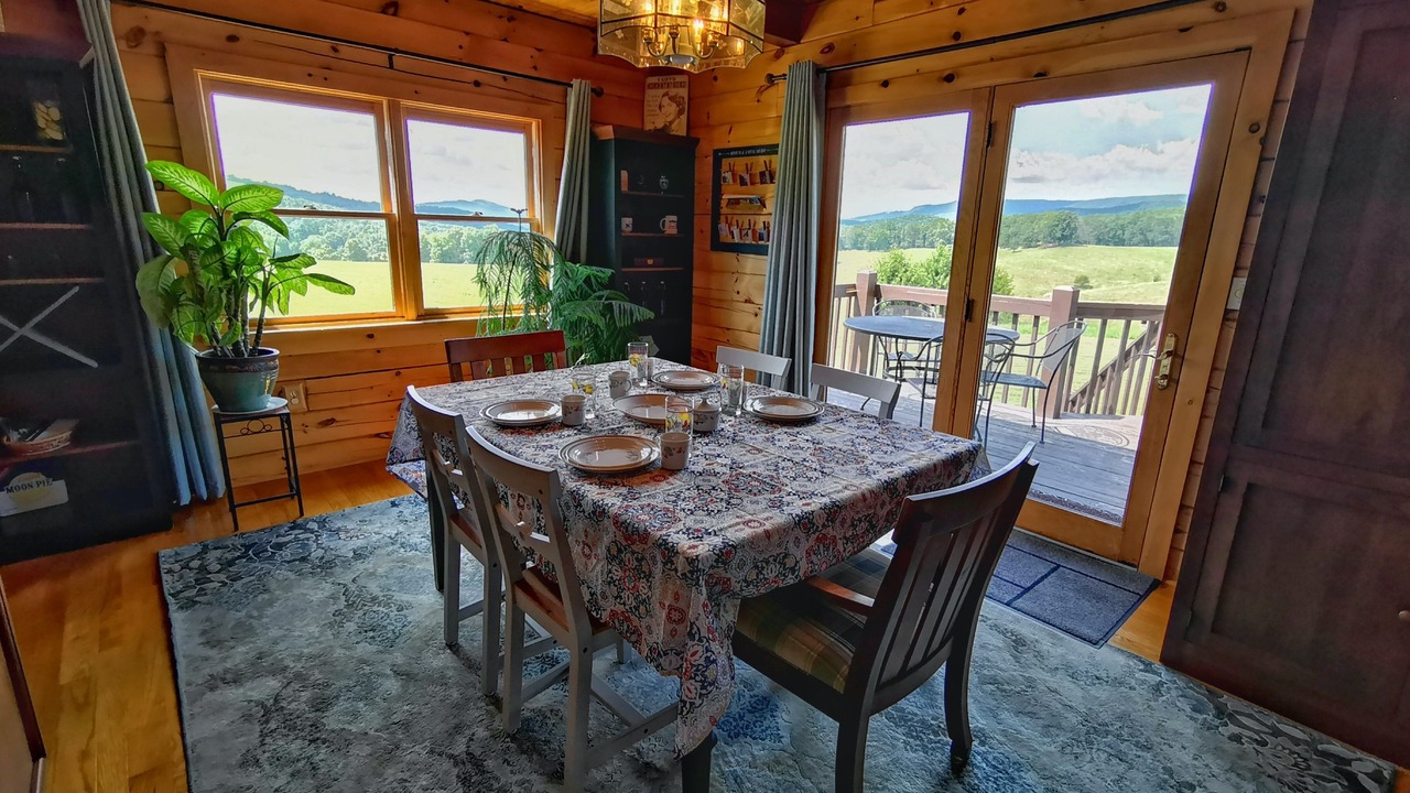 Photo of Livingroom in Baker