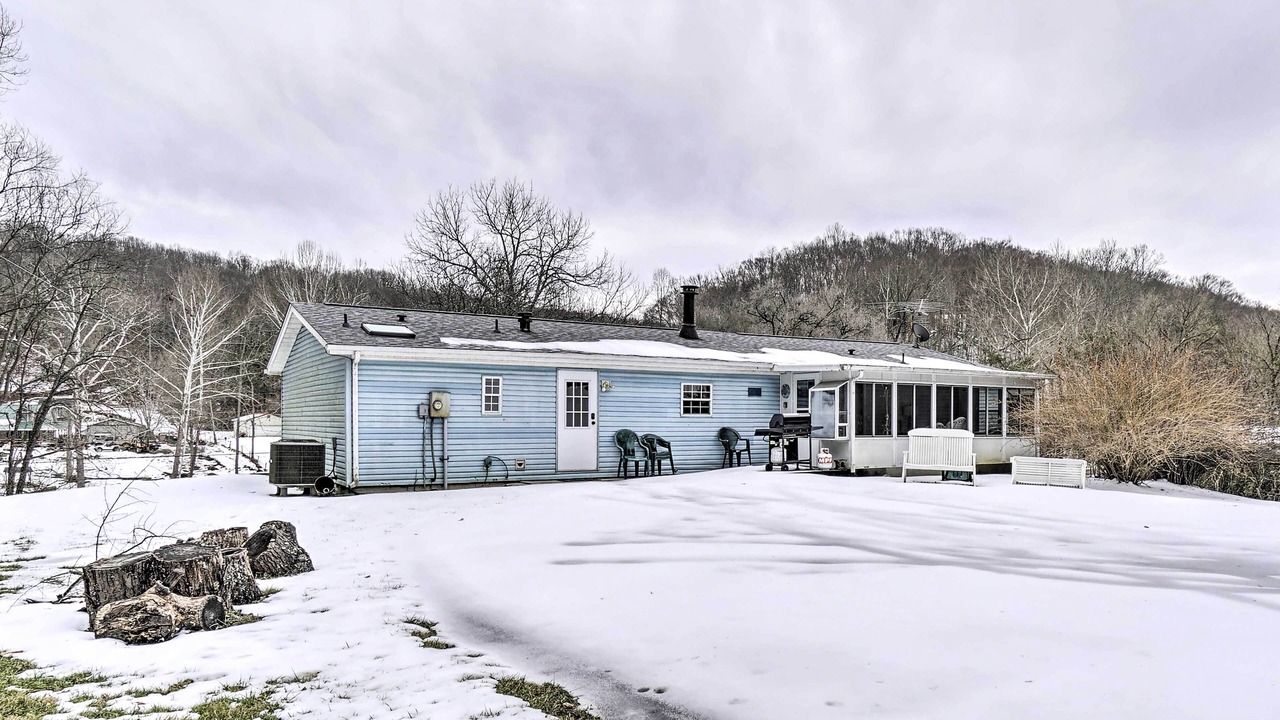 Photo of Outdoor in Sugar Grove