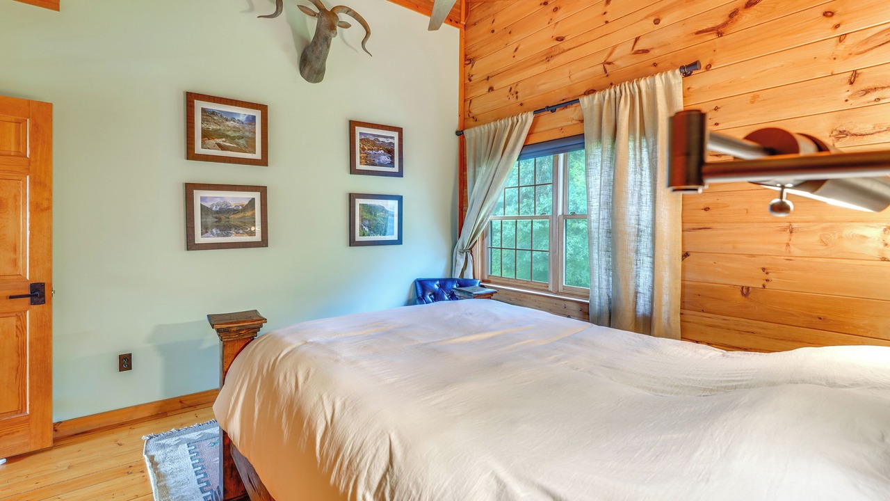 Photo of Bedroom in Hope
