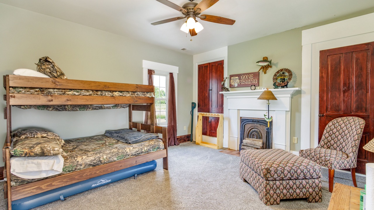 Photo of Bedroom in East Millsboro