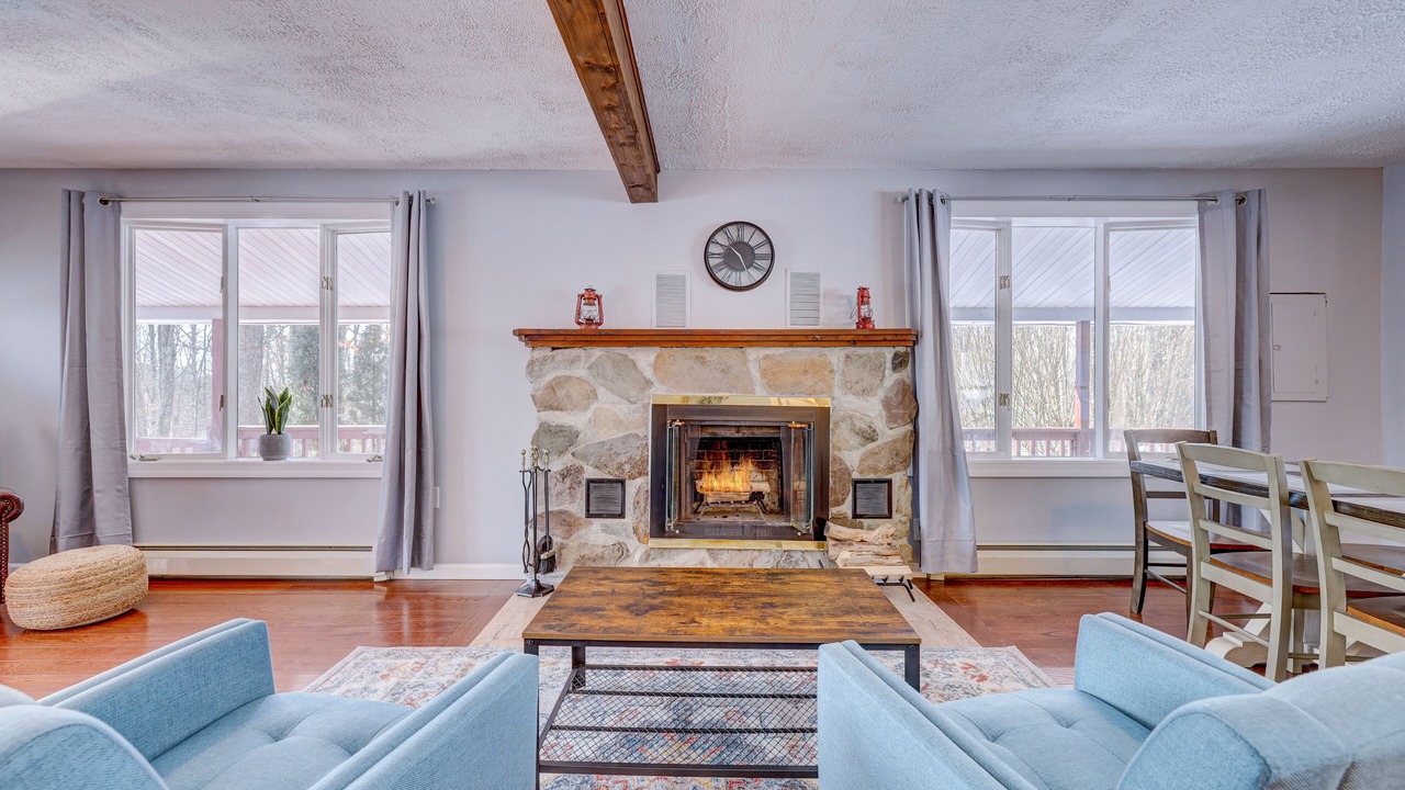 Photo of Livingroom in East Stroudsburg