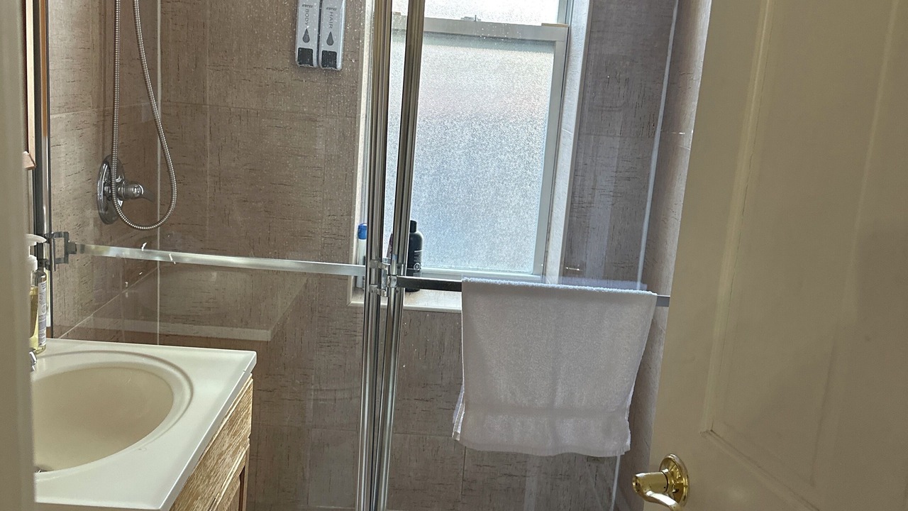 Photo of Bathroom in Ocean Parkway