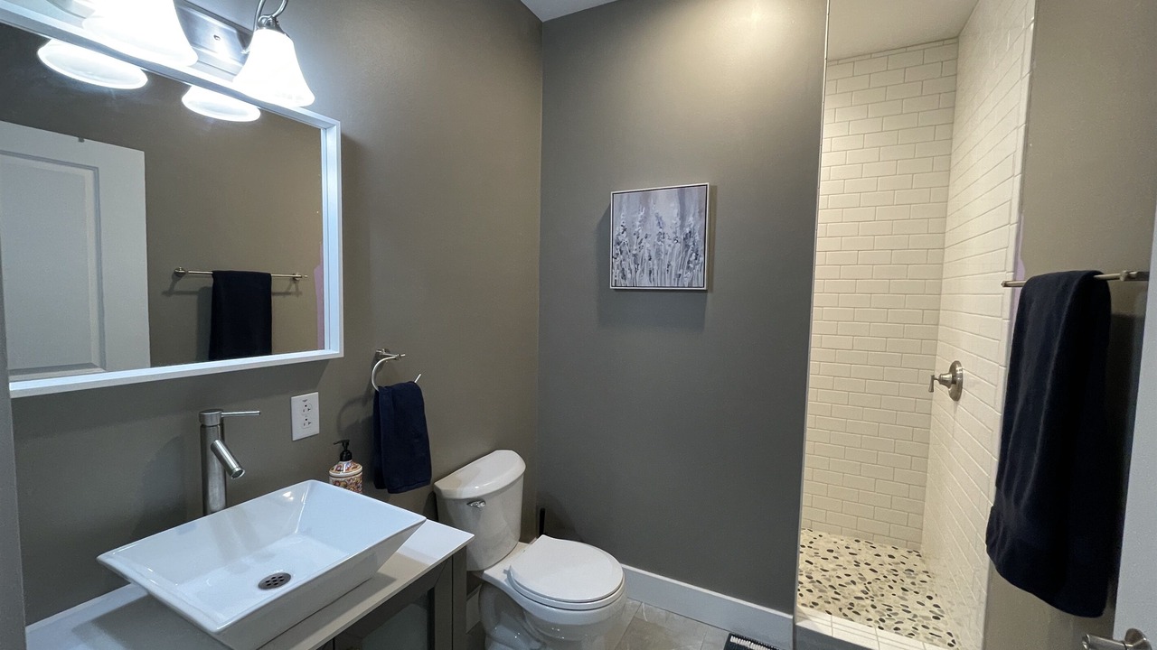 Photo of Bathroom in Confluence