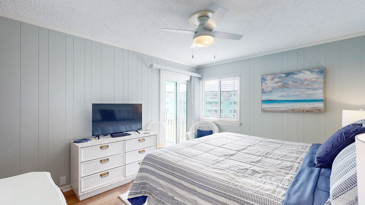 Photo of Bedroom in Morehead City