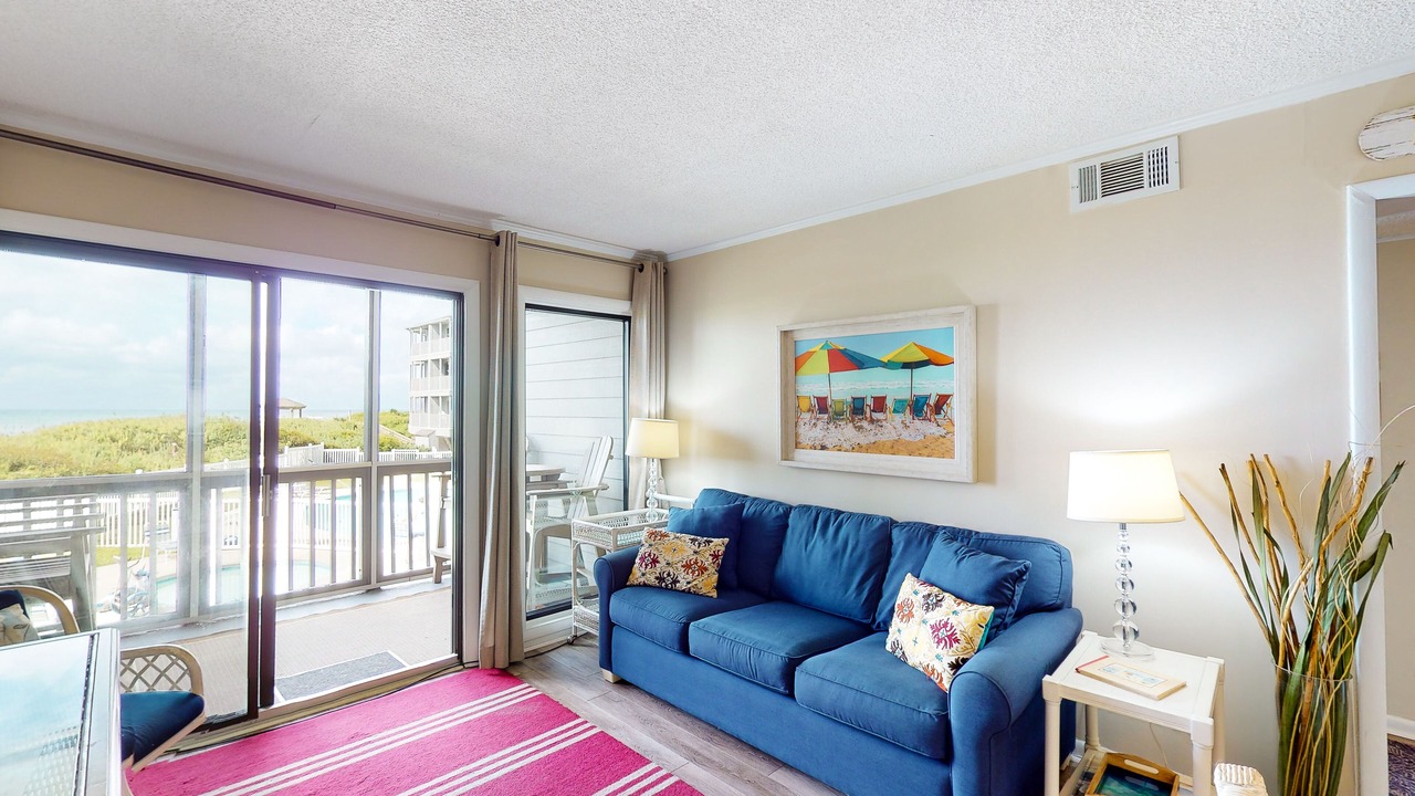 Photo of Livingroom in Atlantic Beach