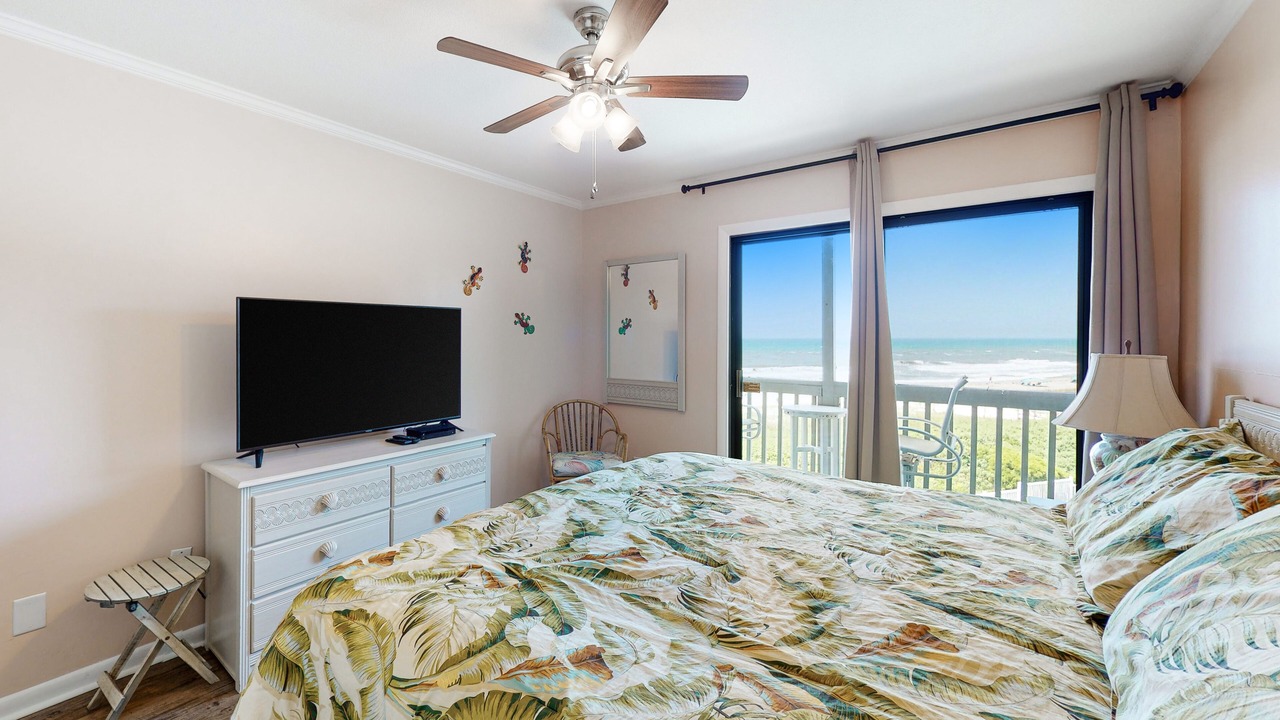 Photo of Bedroom in Atlantic Beach
