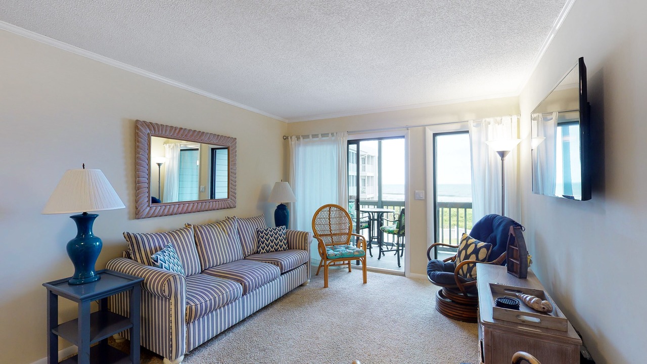 Photo of Livingroom in Atlantic Beach