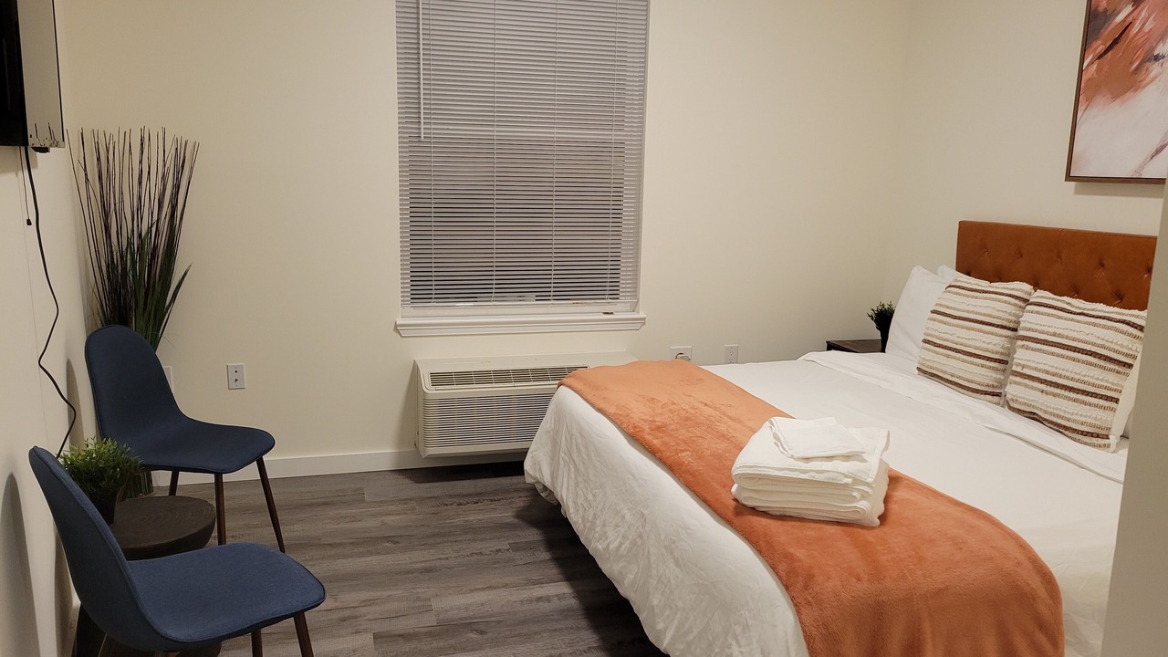 Photo of Bedroom in Bound Brook