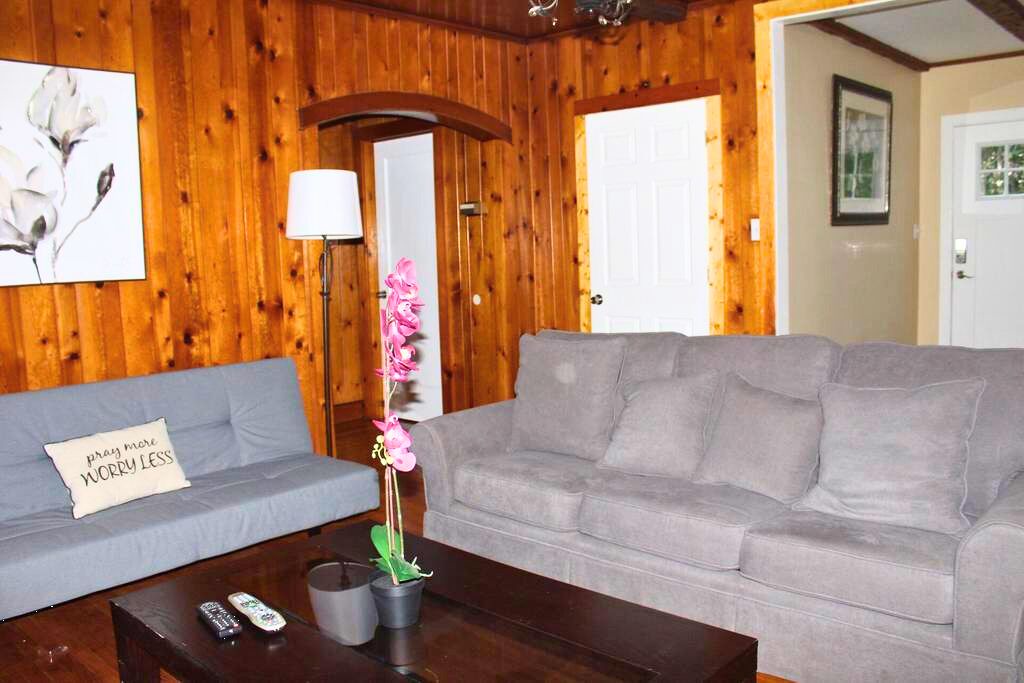 Photo of Bedroom in Montague