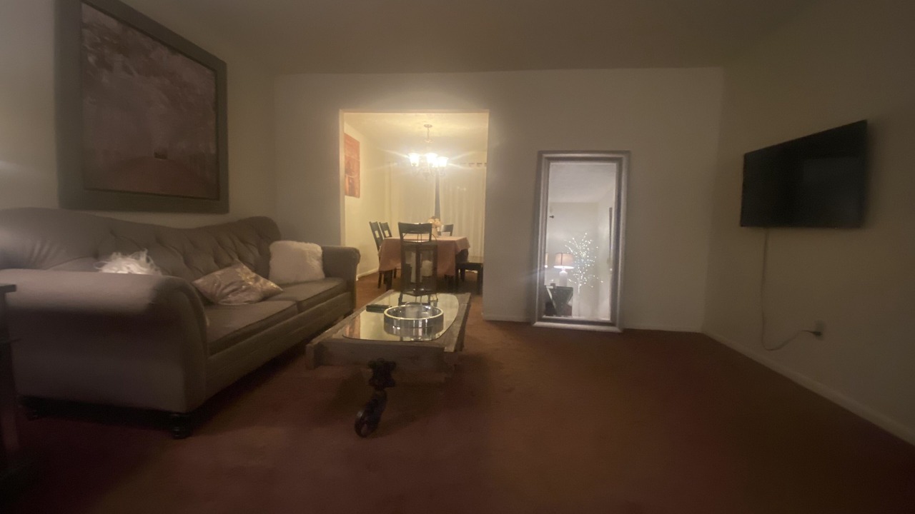 Photo of Livingroom in Aliquippa