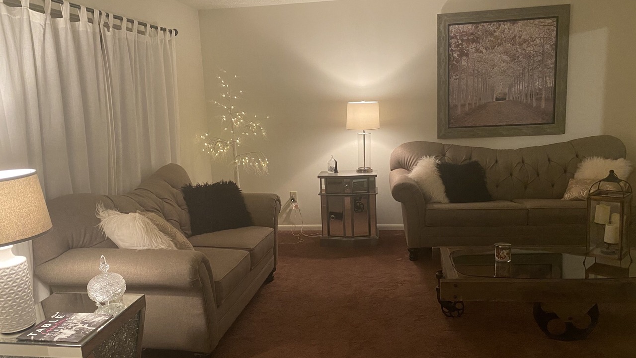 Photo of Livingroom in Aliquippa