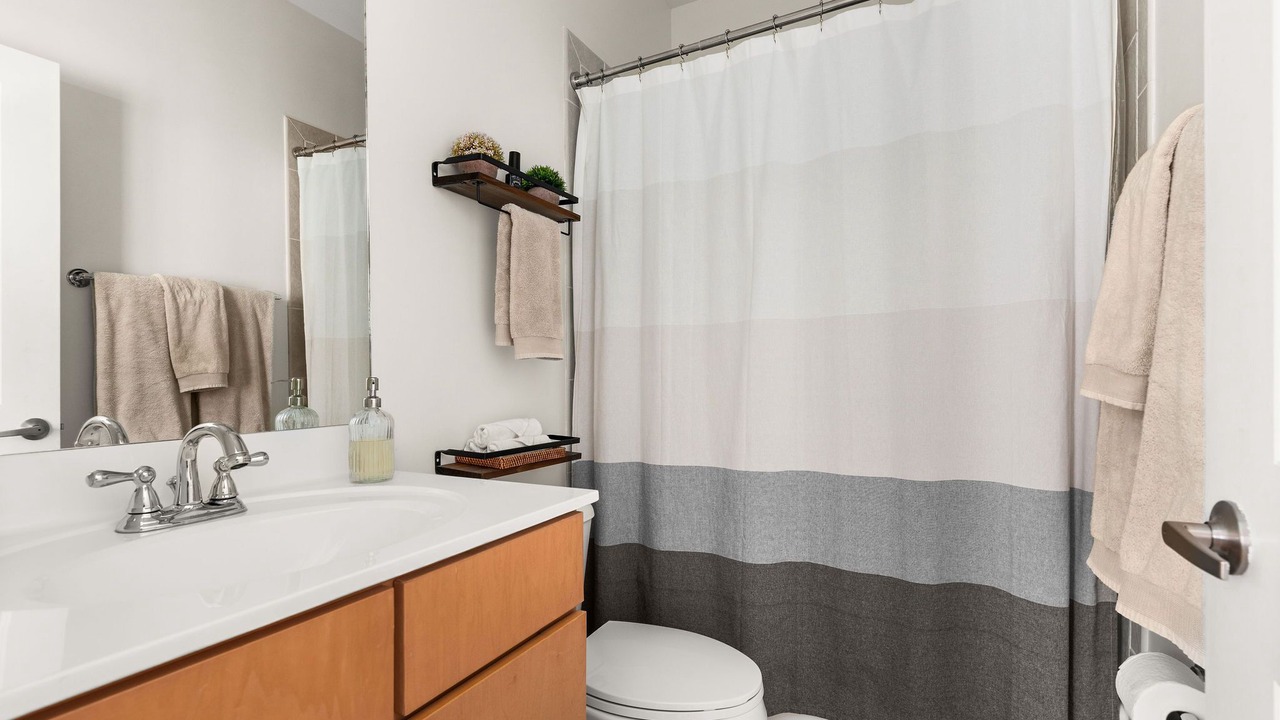 Photo of Bathroom in North Capitol