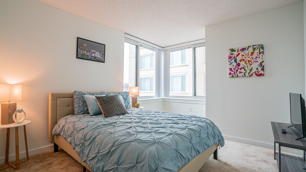 Photo of Bedroom in Downtown West